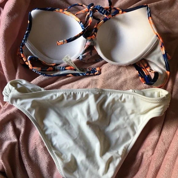 VS Pink bikini set - Picture 4 of 4